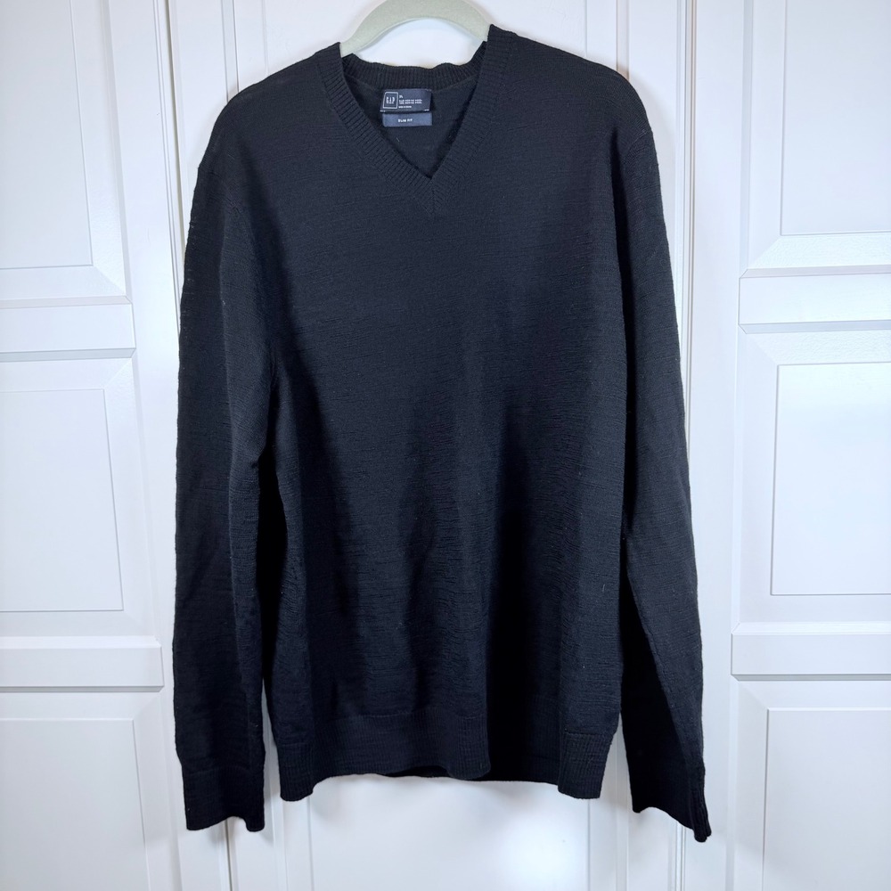GAP Mens XL Slim Fit Black 100% Slub Merino Wool V-Neck Sweater Long Sleeve READ